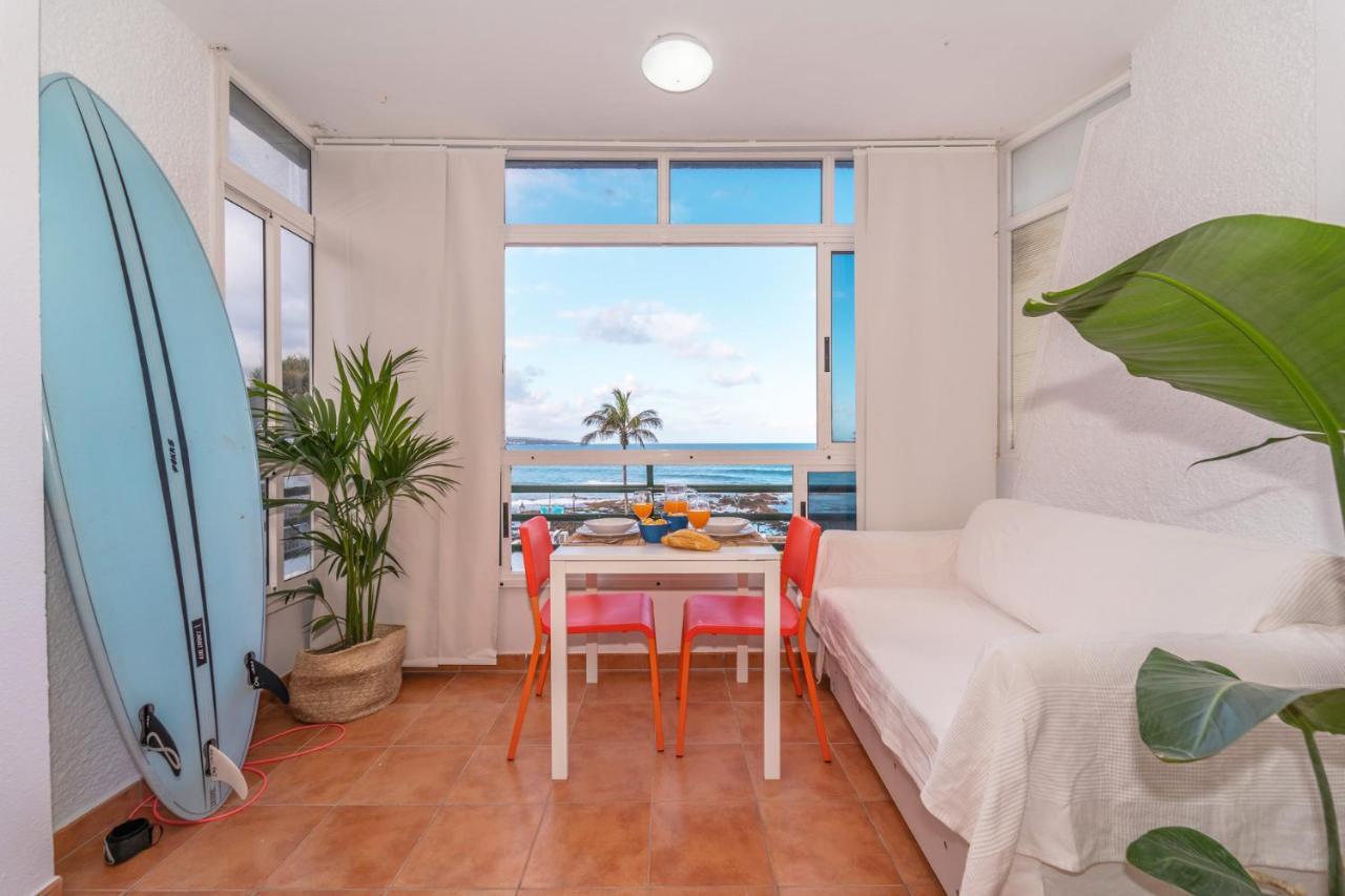 Views Apartment *